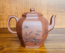 汤润泽藏品《六方宫灯》紫砂壶被中国国家博物馆收藏