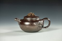 程海瑞作品《听雨》被中南海书画收藏